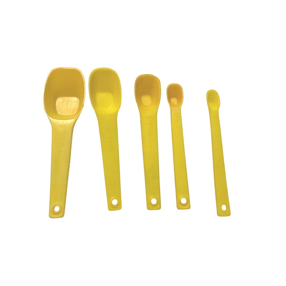 Vintage Yellow Measuring Spoons Partial Set Plastic‎ Kitchen Retro Utensils